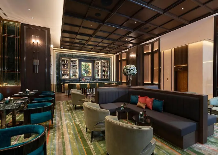 The Landmark 5*
